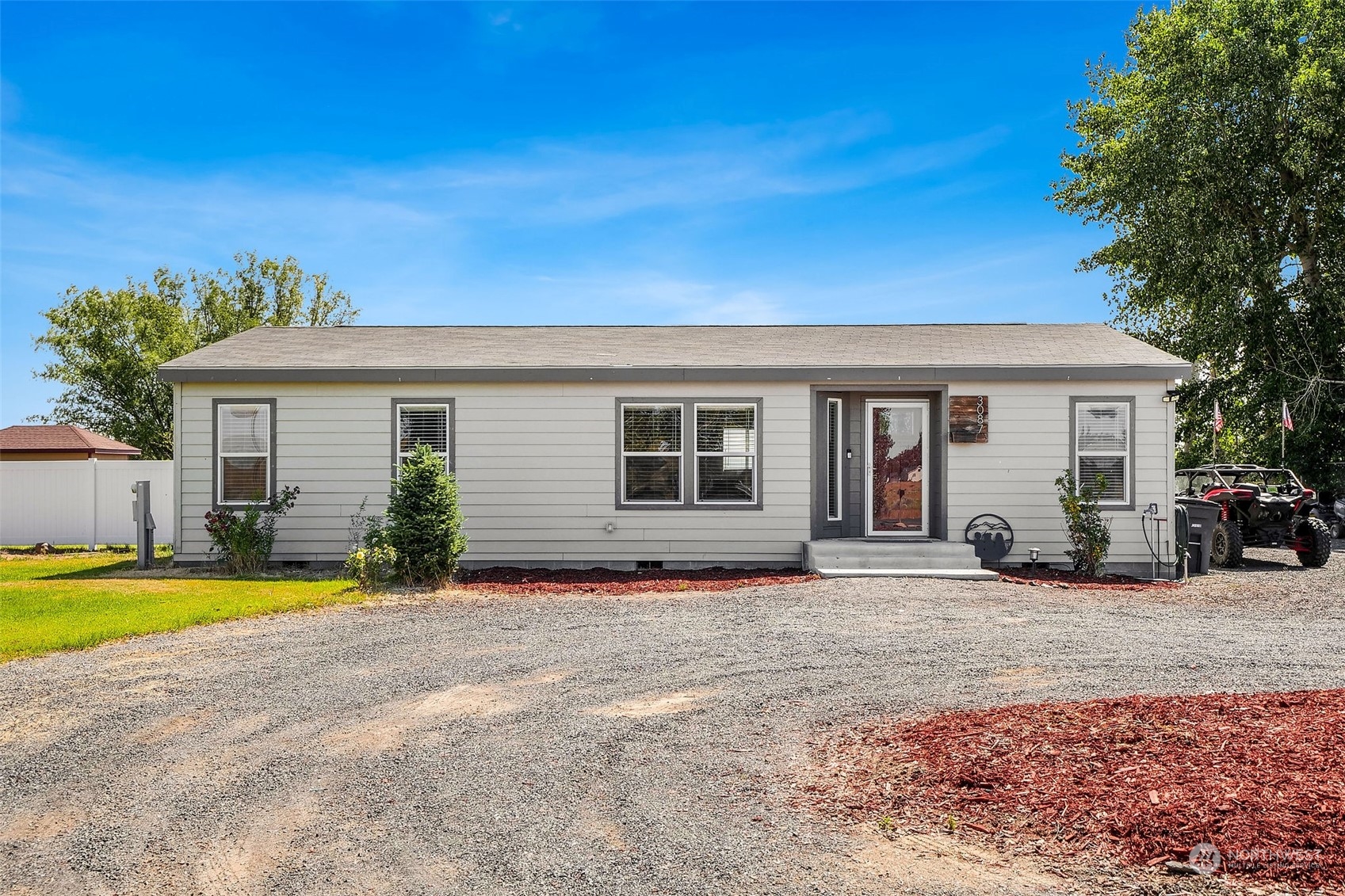 3087 Rd F Northeast Moses Lake, WA 98837 - Photo 4 of 29 Gallery Image 4