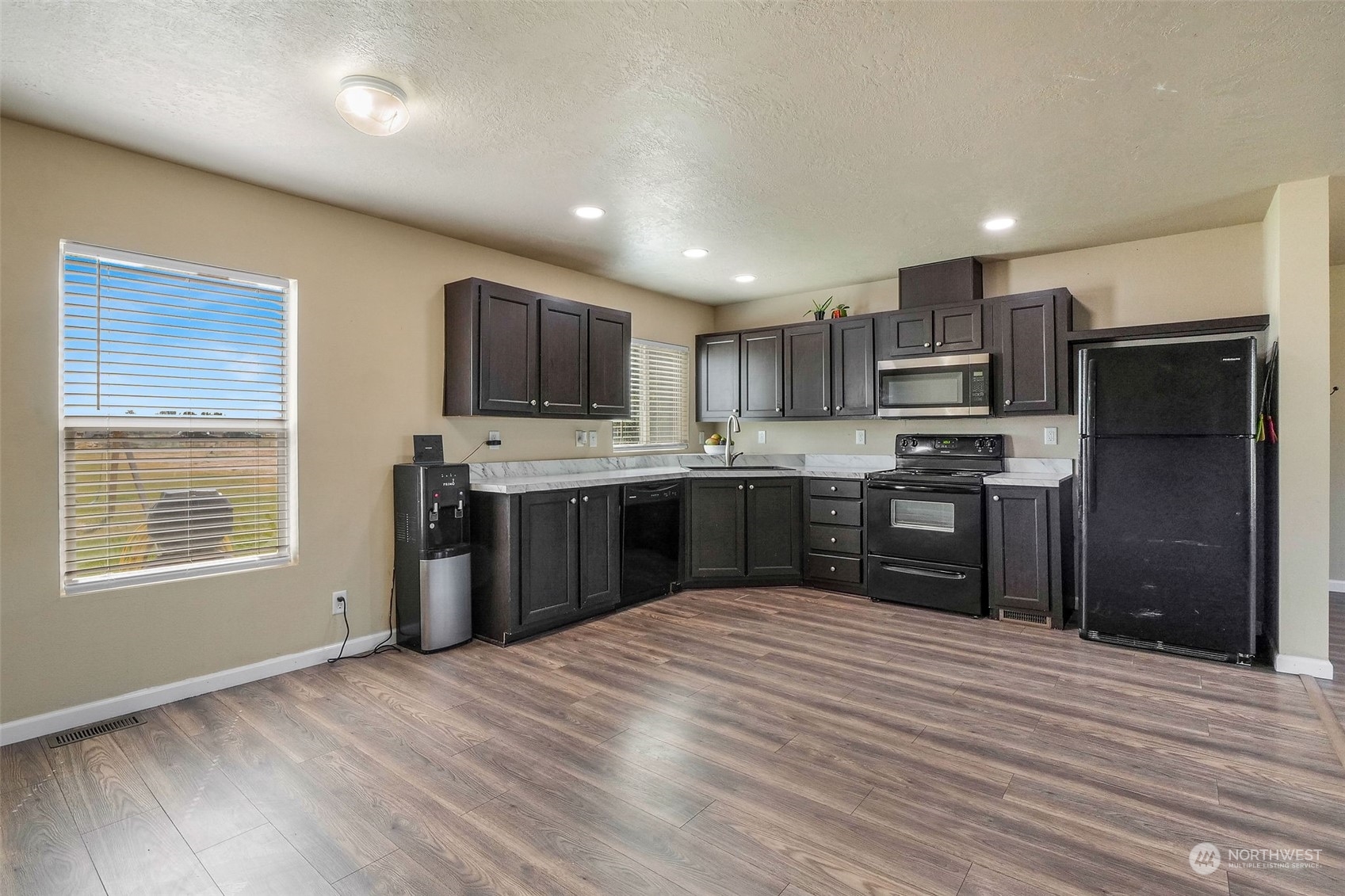 3087 Rd F Northeast Moses Lake, WA 98837 - Photo 7 of 29 Gallery Image 7
