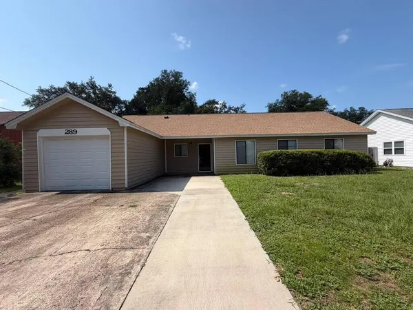 $2,850 | 289 Honeysuckle Way, Niceville, FL 32578