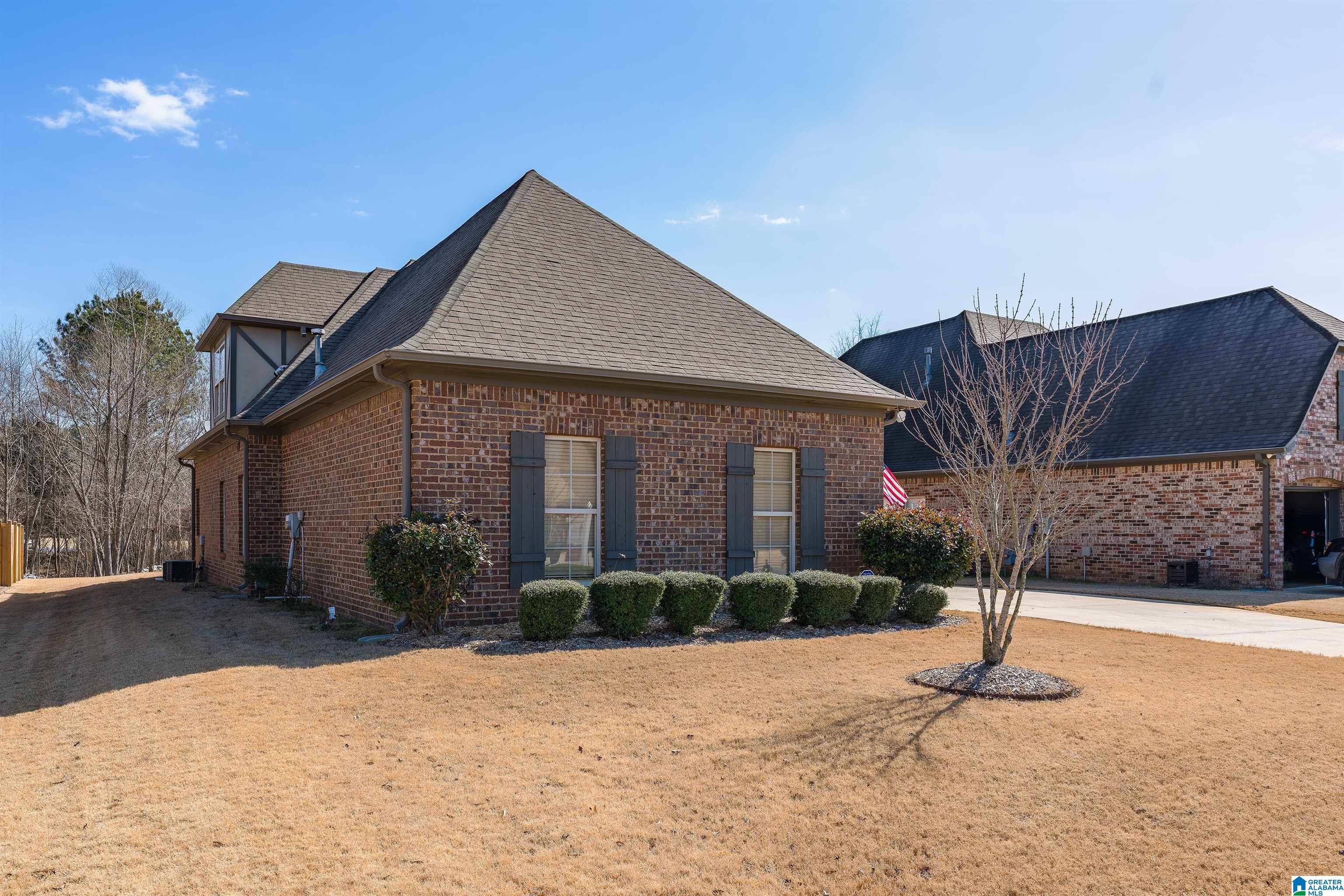 244 Lacey Avenue Alabaster, AL 35114 - Photo 3 of 30