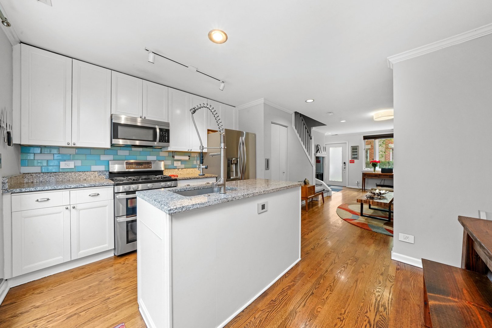 3910 North Fremont Street, Unit F Chicago, IL 60613 - Photo 13 of 36