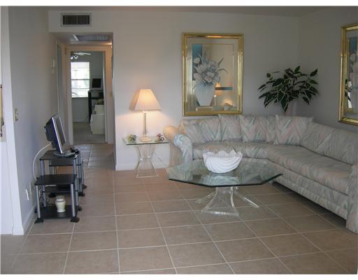 2029 Exeter, Unit 2029 Boca Raton, FL 33434 - Photo 5 of 12 Additional Photo