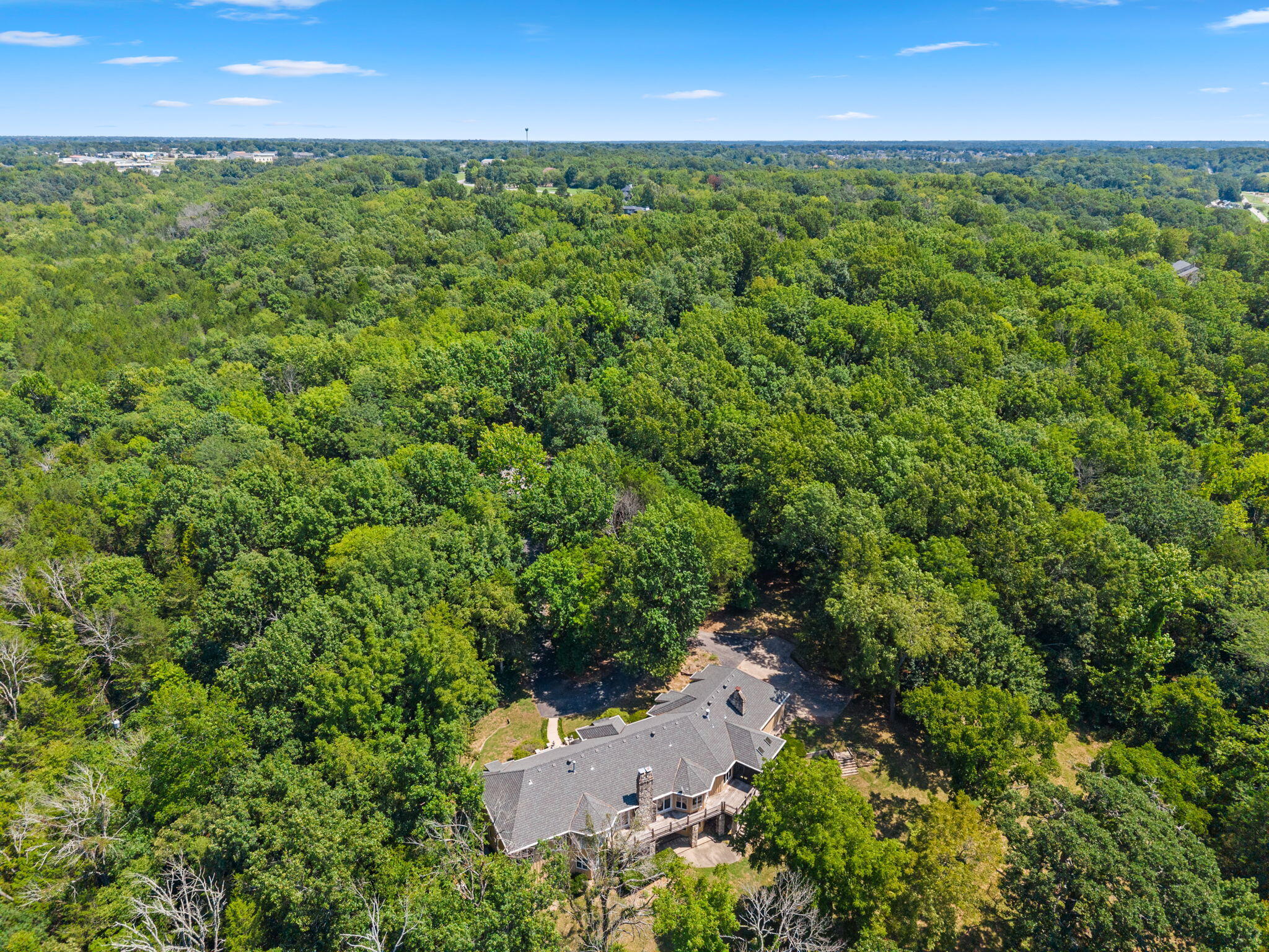 980 West Rivendale Drive Springfield, MO 65810 - Photo 91 of 97 86-web-or-mls-DJI_20260811123301_0427_D