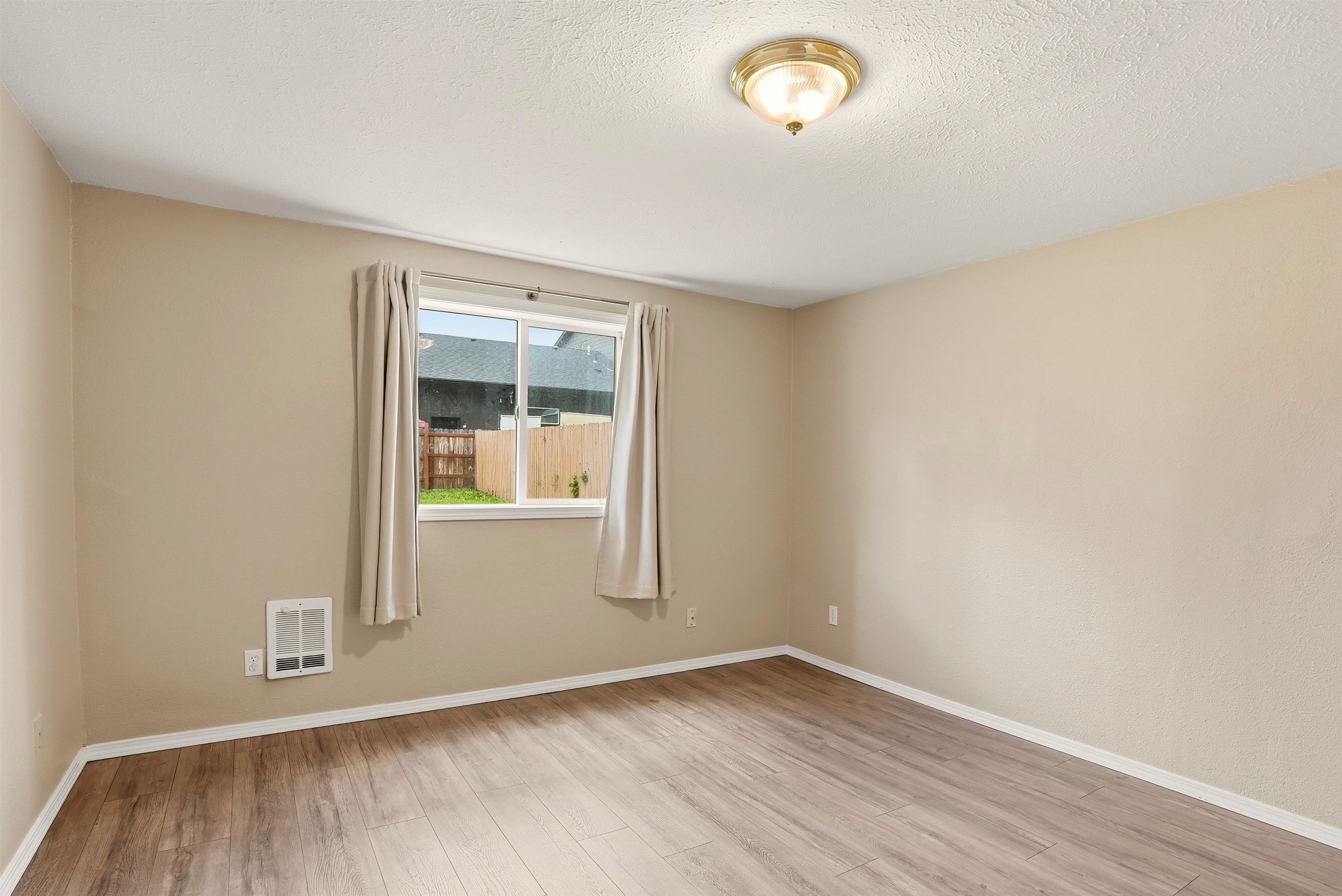 104-108 North Colville Road Deer Park, WA 99006 - Photo 13 of 47