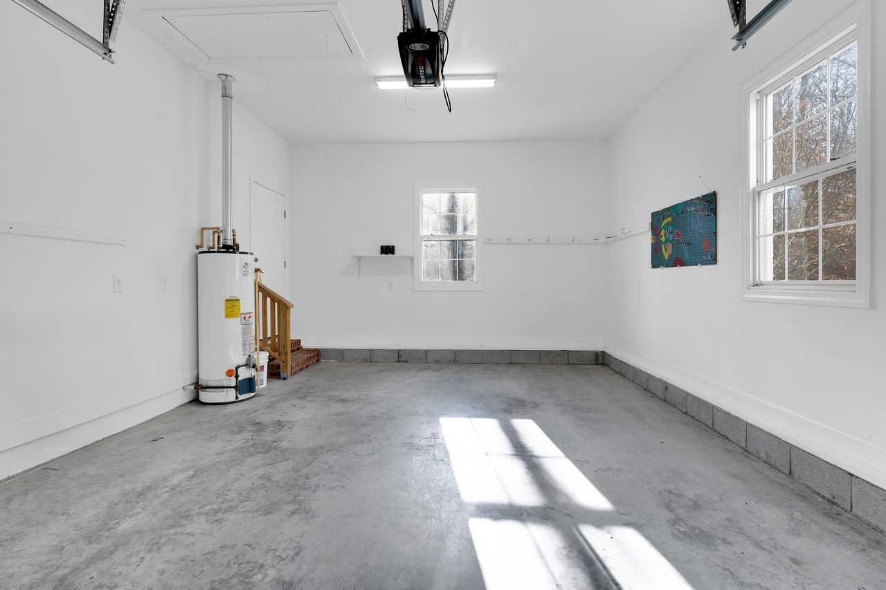 111 Reed's Lane Sewanee, TN 37375 - Photo 36 of 36 a view of empty room with windows