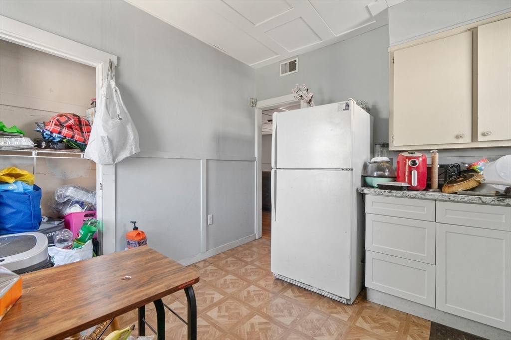 916-922 Rodman Street Fall River, MA 02721 - Photo 10 of 17