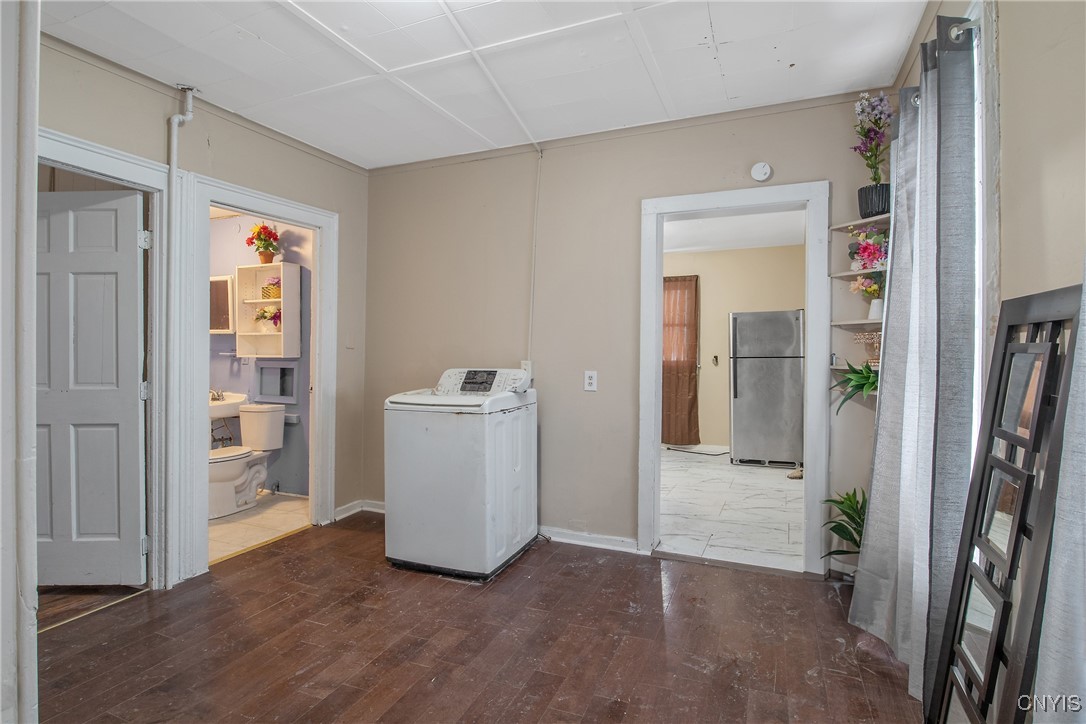 306 Shuart Avenue Syracuse, NY 13203 - Photo 15 of 48