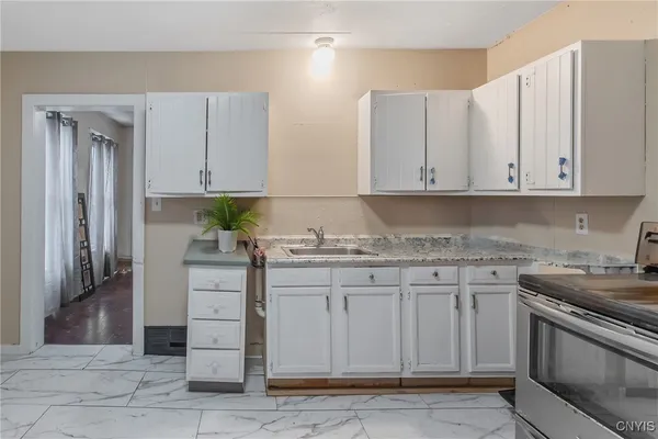 $245,000 | 306 Shuart Avenue, Syracuse, NY 13203