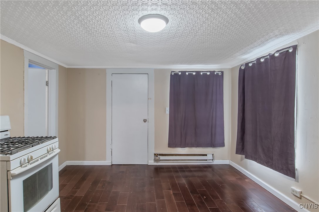 306 Shuart Avenue Syracuse, NY 13203 - Photo 24 of 48