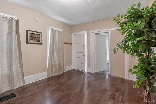 $245,000 | 306 Shuart Avenue, Syracuse, NY 13203