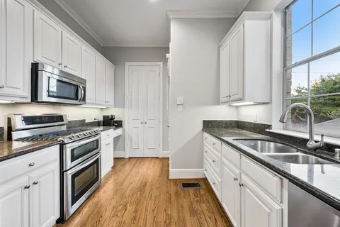 $699,000 | 4504 Bowser Avenue, Unit D, Dallas, TX 75219