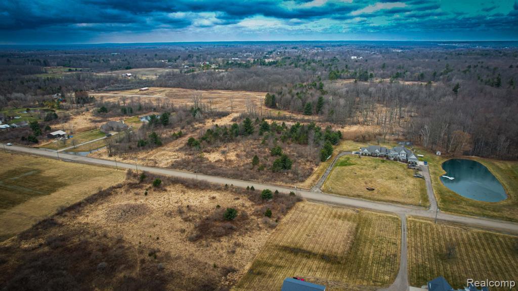 398 Pine Ridge Road St. Clair, MI 48079 - Photo 4 of 6
