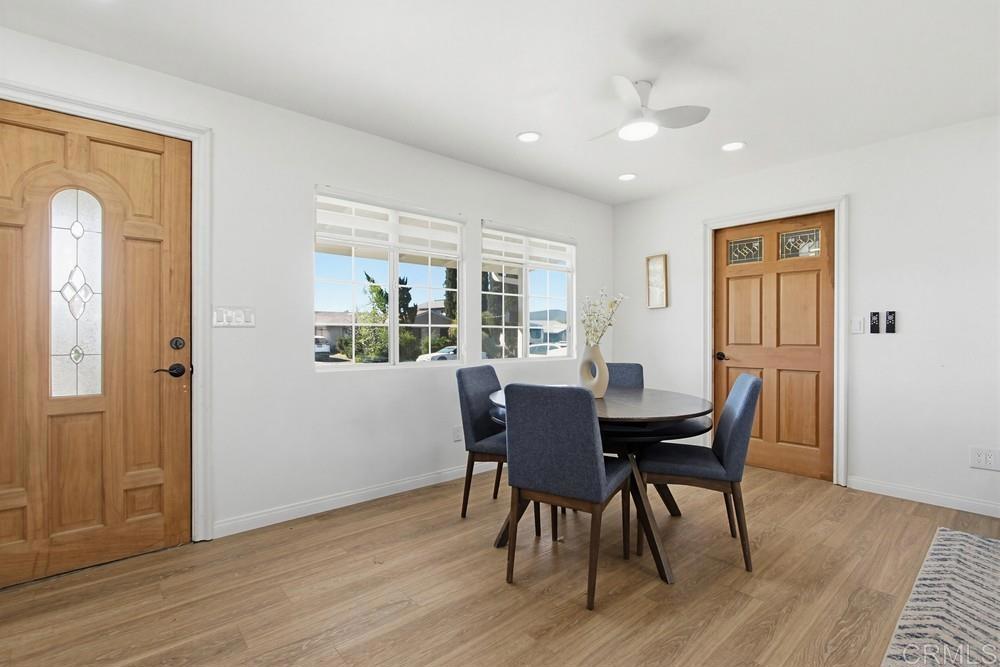 9462 Doheny Road Santee, CA 92071 - Photo 5 of 36
