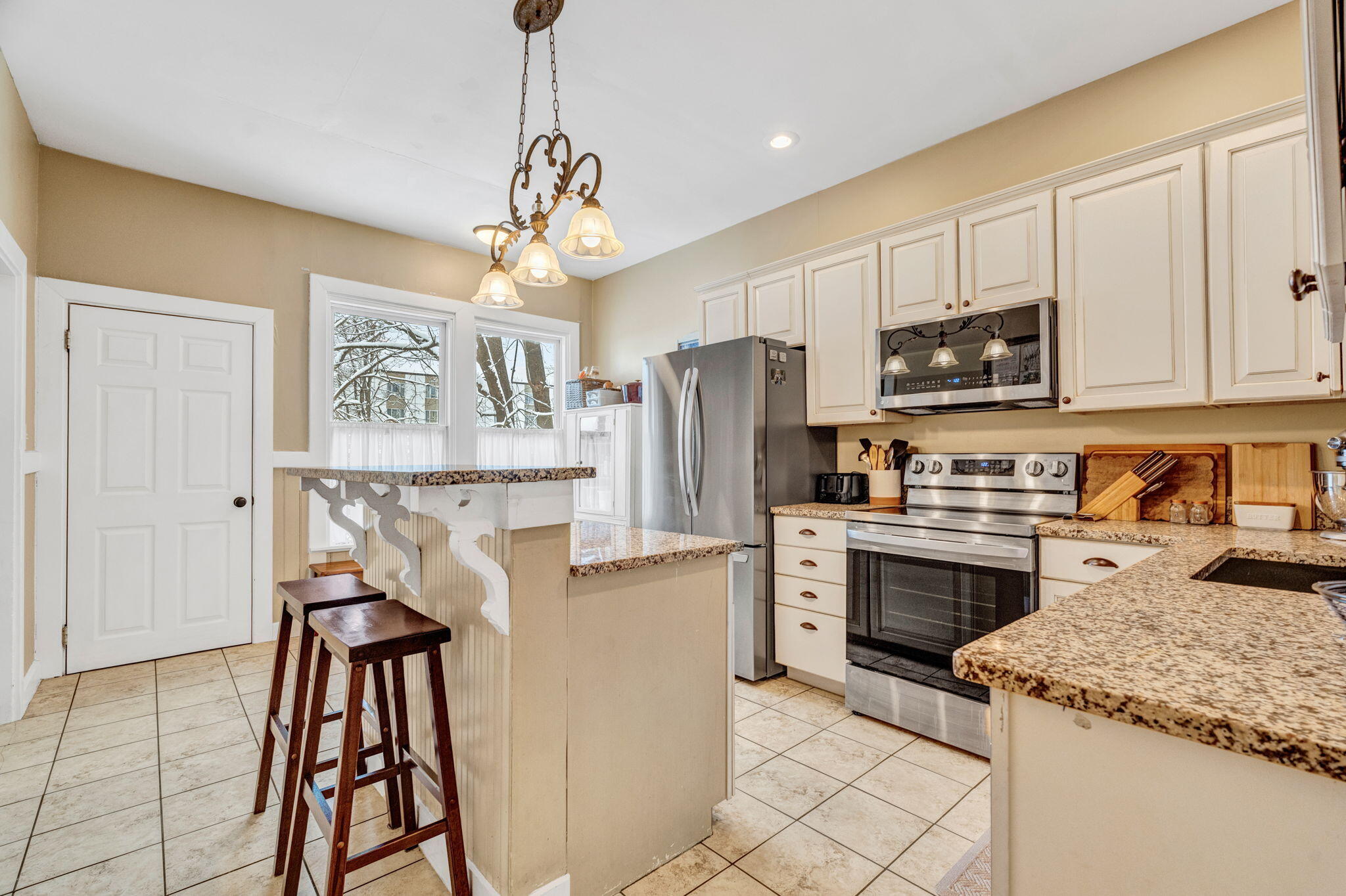 19-21 Grove Street Rockland, ME 04841 - Photo 19 of 85 33-web-or-mls-19-grove-st