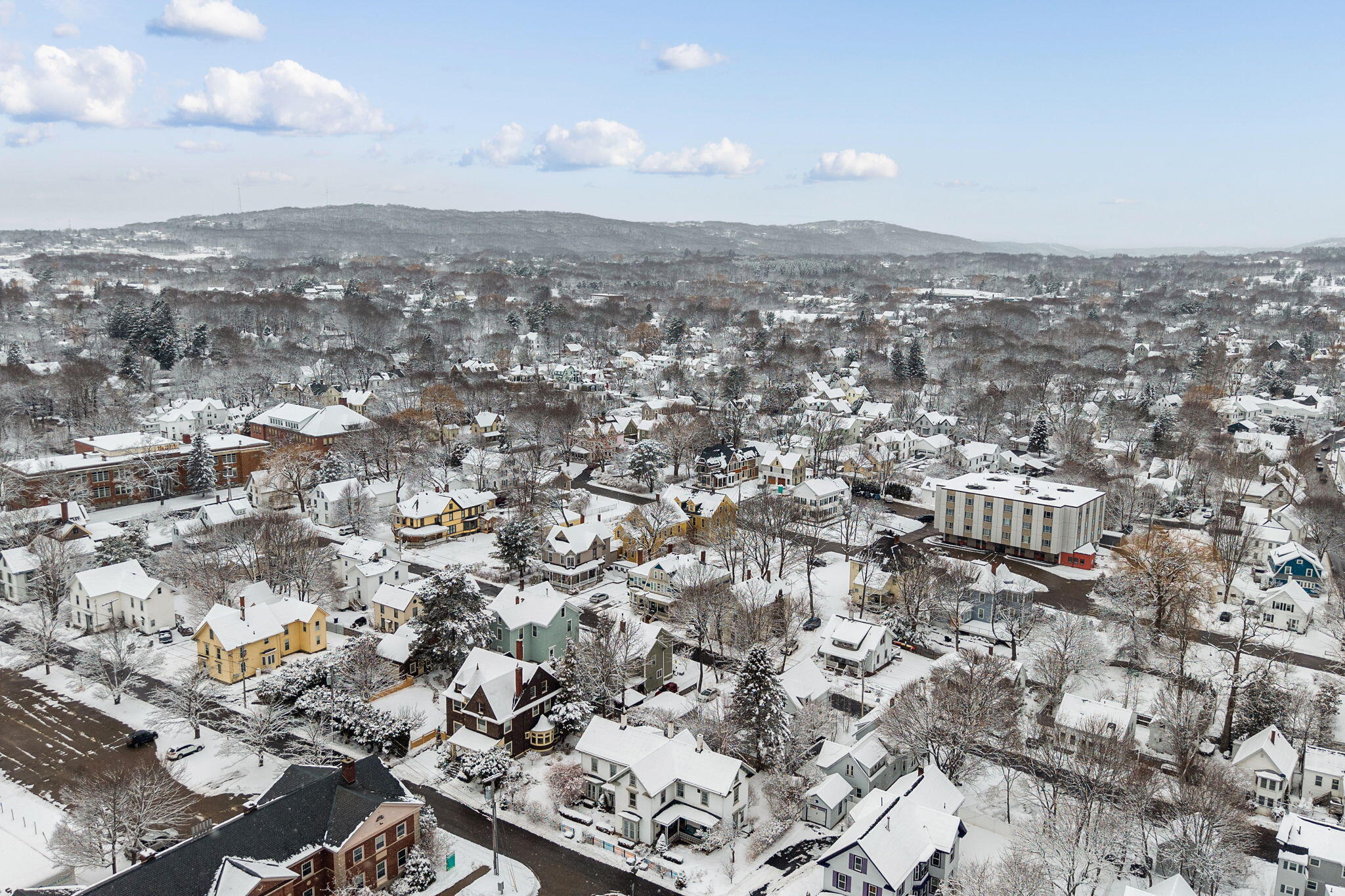 19-21 Grove Street Rockland, ME 04841 - Photo 6 of 85 9-web-or-mls-19-grove-st