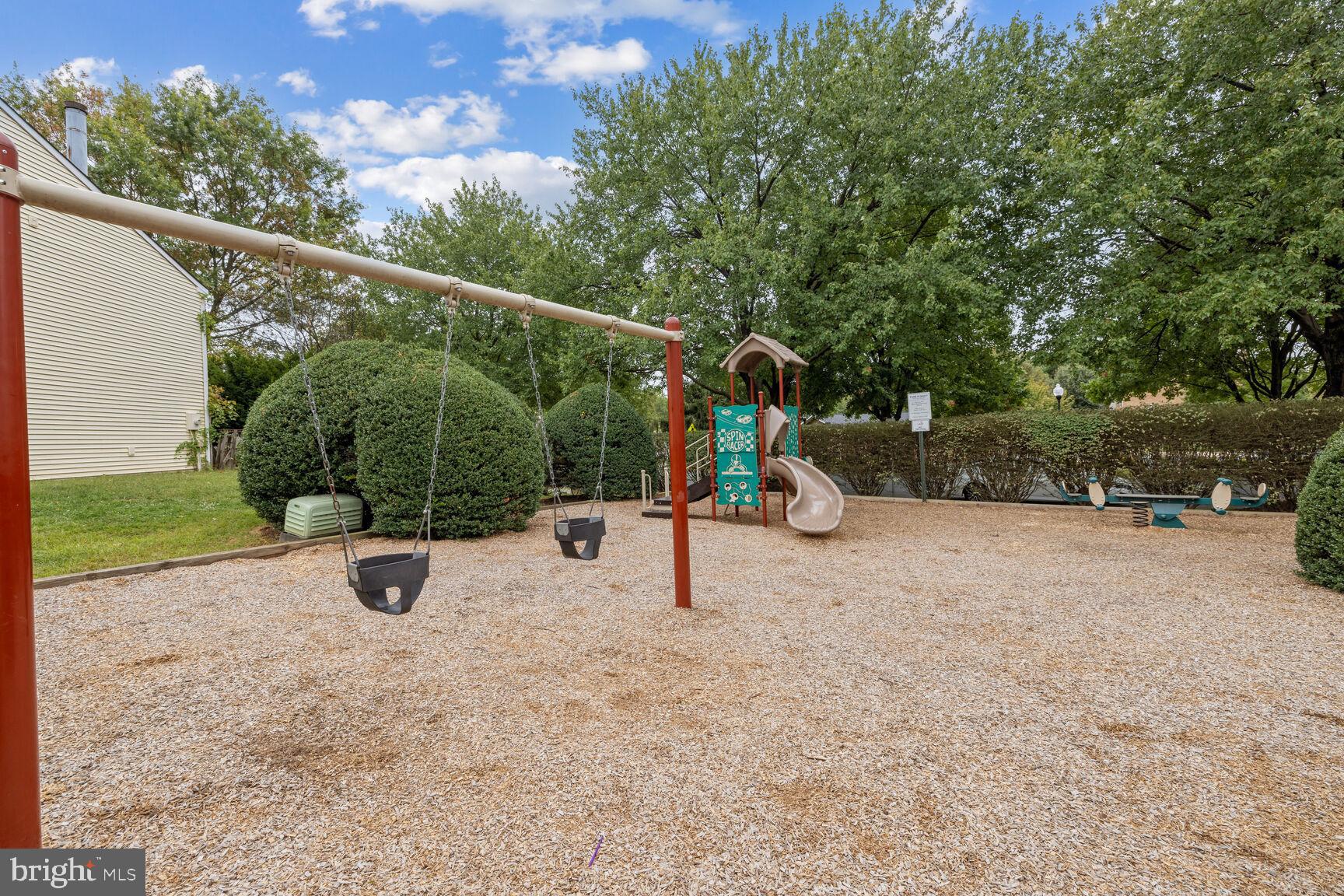 303 Palmspring Drive, Unit 10 Gaithersburg, MD 20878 - Photo 19 of 21