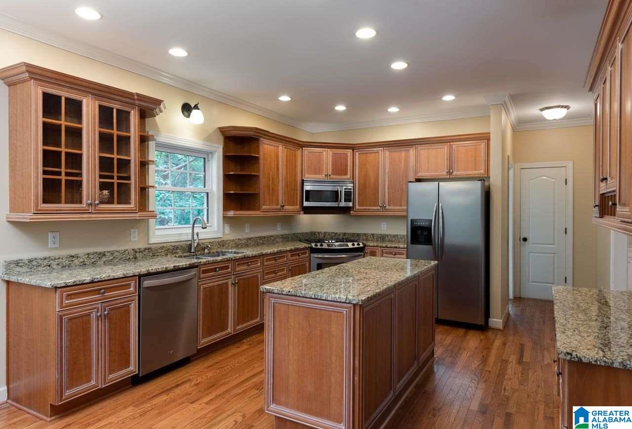 505 Highgate Hill Pelham, AL 35124 - Photo 10 of 49