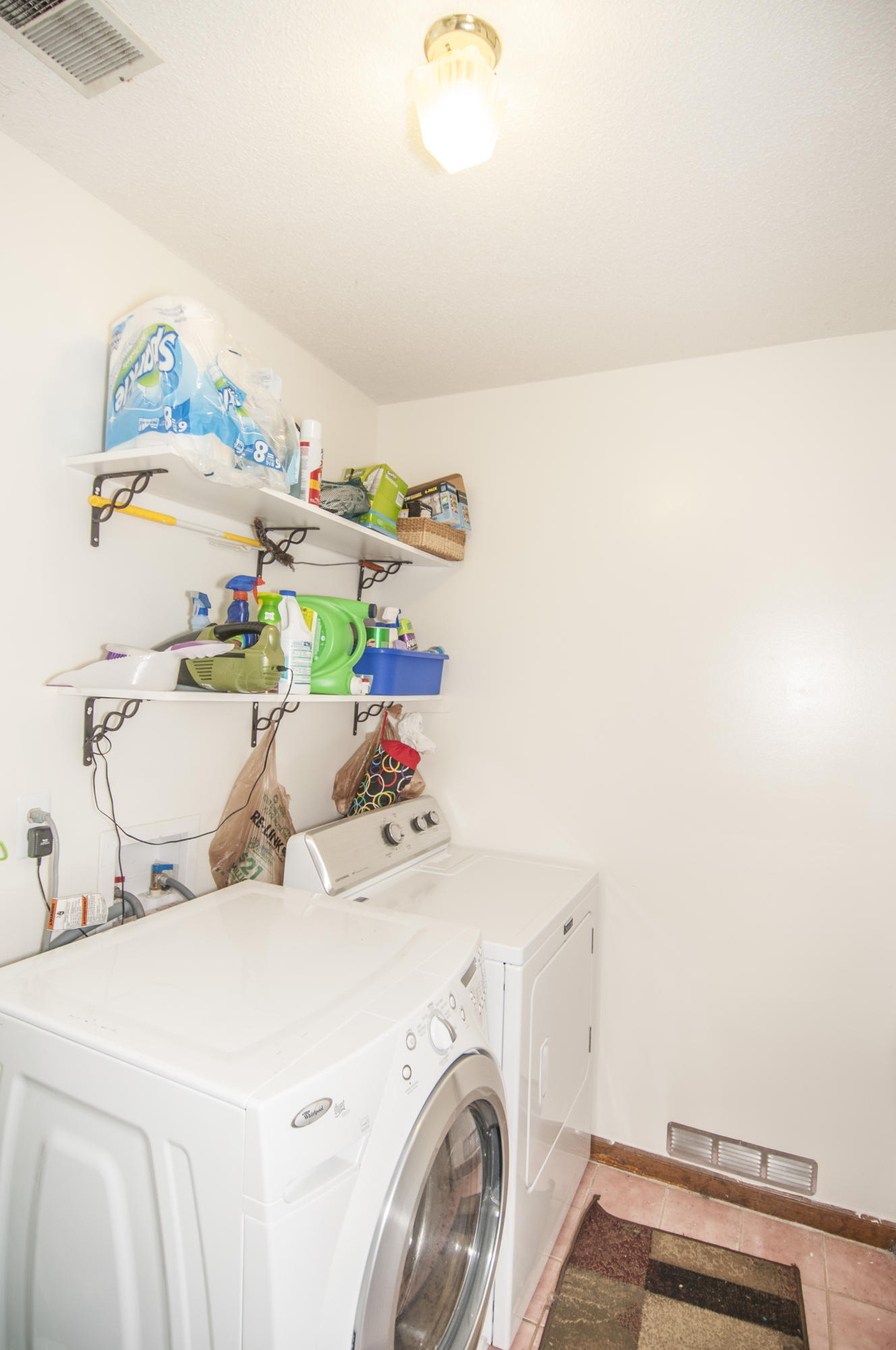 1758 Dogwood Road Charleston, SC 29414 - Photo 16 of 22 LaundryRoom