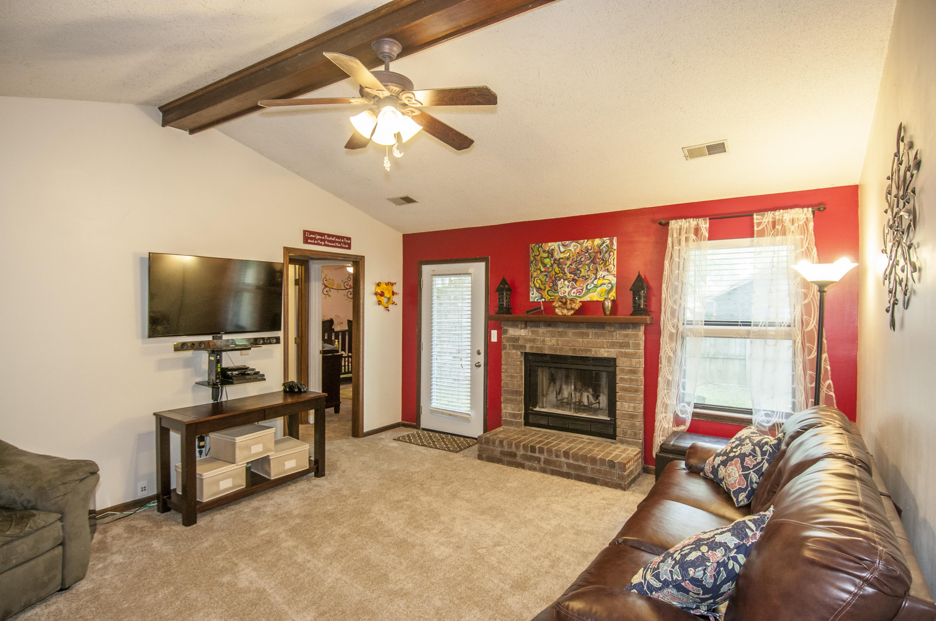 1758 Dogwood Road Charleston, SC 29414 - Photo 3 of 22 FamilyRoom
