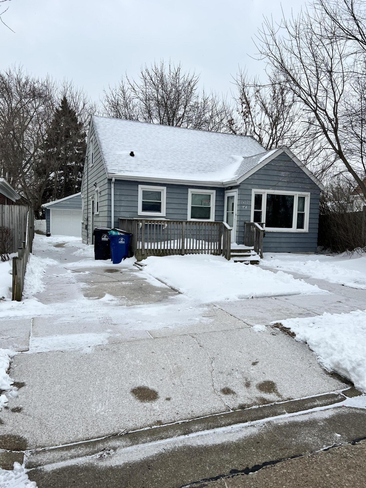 1417 Melvin Avenue Racine, WI 53402 - Photo 2 of 10 1417 Melvin Ave