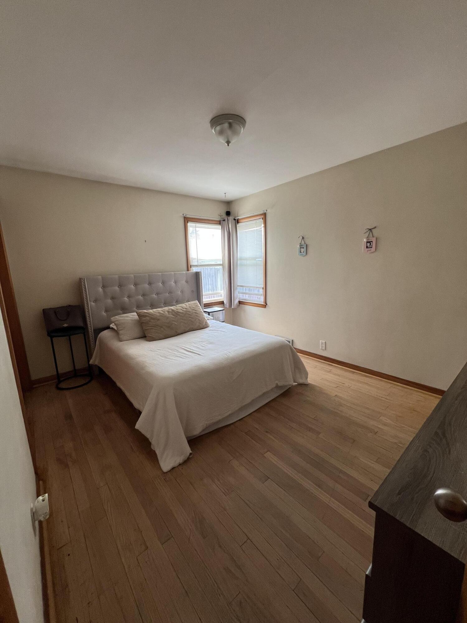 1417 Melvin Avenue Racine, WI 53402 - Photo 4 of 10 Master BR