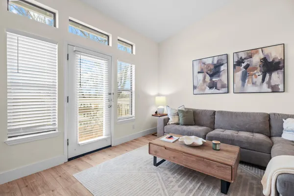 $238,000 | 6014 Mid Drive Trail, Redding, CA 96003