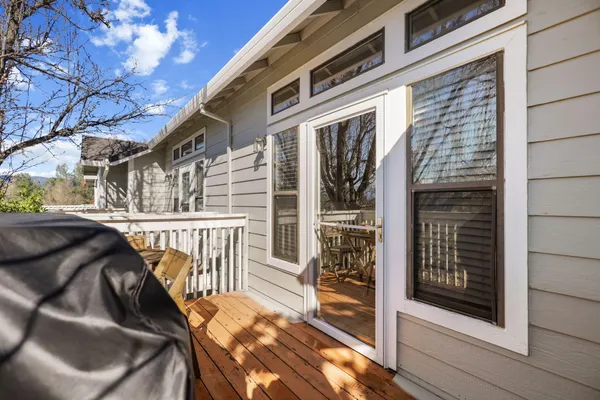 $238,000 | 6014 Mid Drive Trail, Redding, CA 96003
