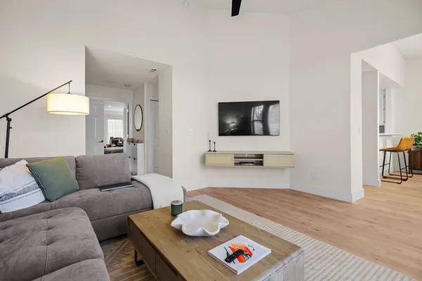 $238,000 | 6014 Mid Drive Trail, Redding, CA 96003