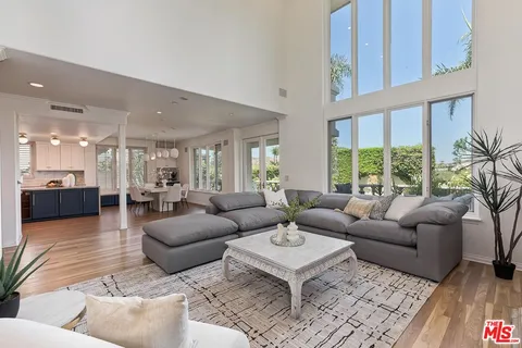 $3,595,000 | 12683 Promontory Road, Los Angeles, CA 90049