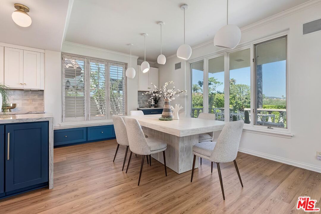 12683 Promontory Road Los Angeles, CA 90049 - Photo 12 of 38