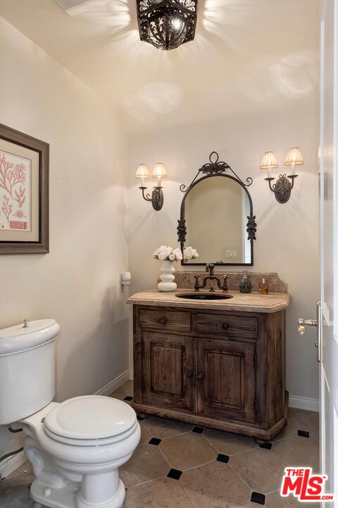 12683 Promontory Road Los Angeles, CA 90049 - Photo 17 of 38