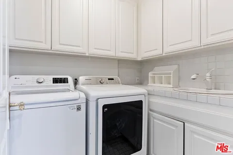 $3,595,000 | 12683 Promontory Road, Los Angeles, CA 90049