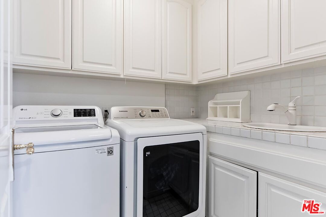 12683 Promontory Road Los Angeles, CA 90049 - Photo 31 of 38