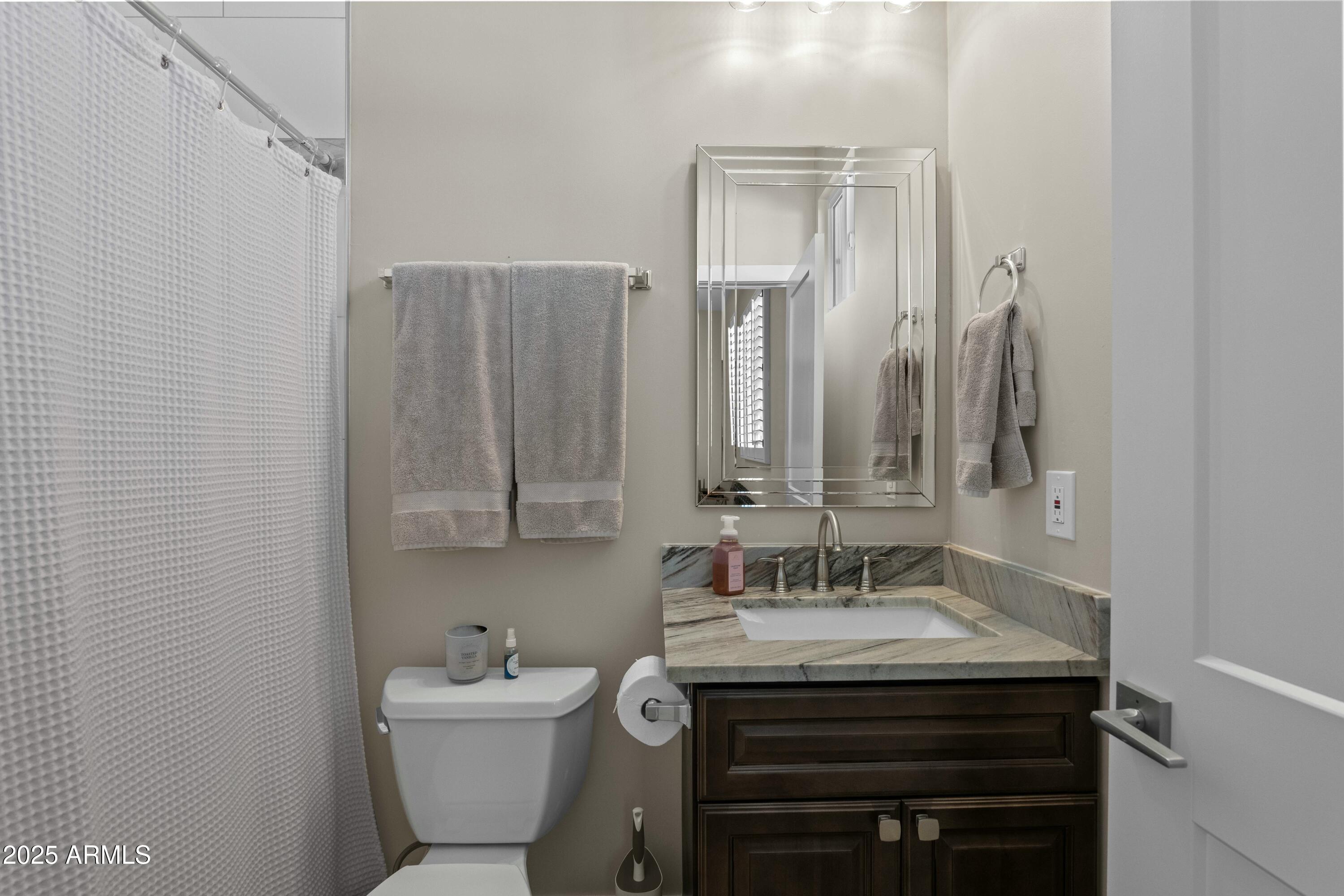 3102 East Roma Avenue Phoenix, AZ 85016 - Photo 29 of 40 Bathroom 3