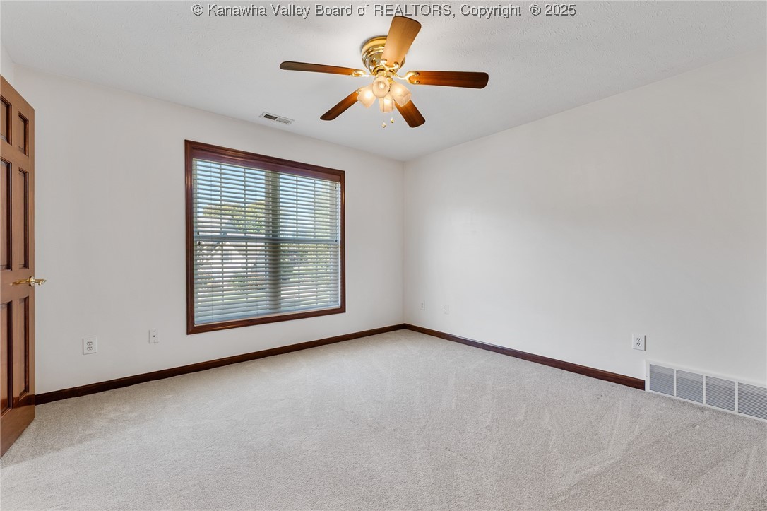134 Waterside Circle Winfield, WV 25213 - Photo 14 of 41 Gallery Image 14