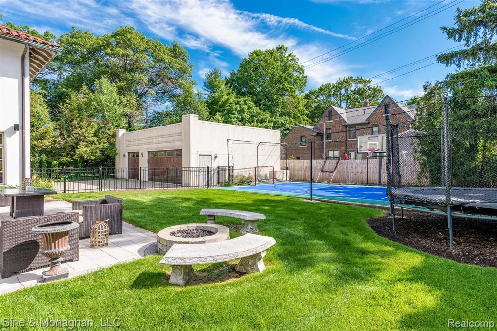 1040 Devonshire Road Grosse Pointe Park, MI 48230 - Photo 68 of 95