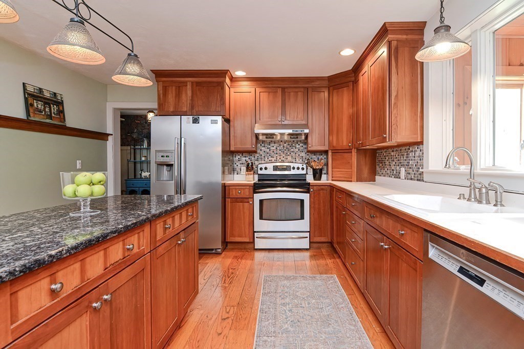 99 Moosehill Road Leicester, MA 01524 - Photo 2 of 42