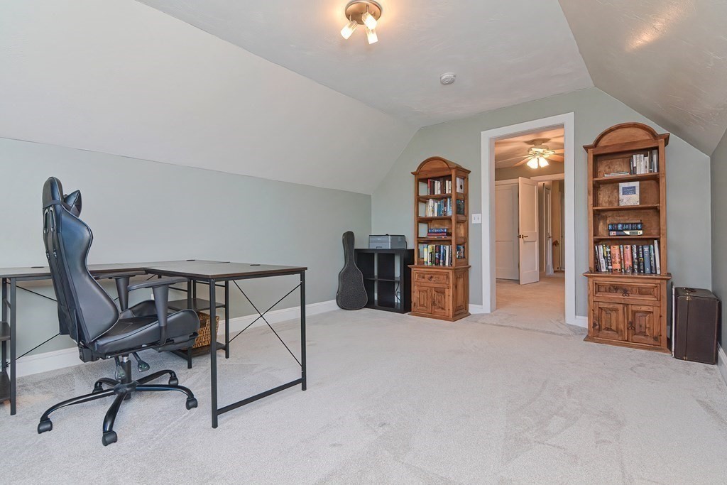 99 Moosehill Road Leicester, MA 01524 - Photo 24 of 42