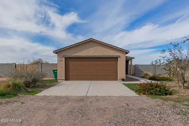 $2,200 | 3730 North Algodon Drive, Eloy, AZ 85131