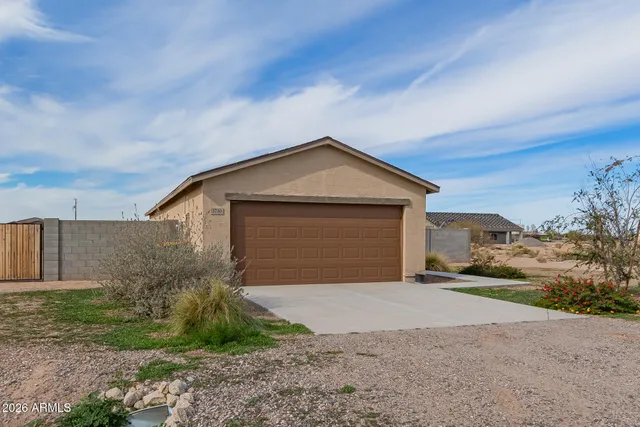 $2,200 | 3730 North Algodon Drive, Eloy, AZ 85131