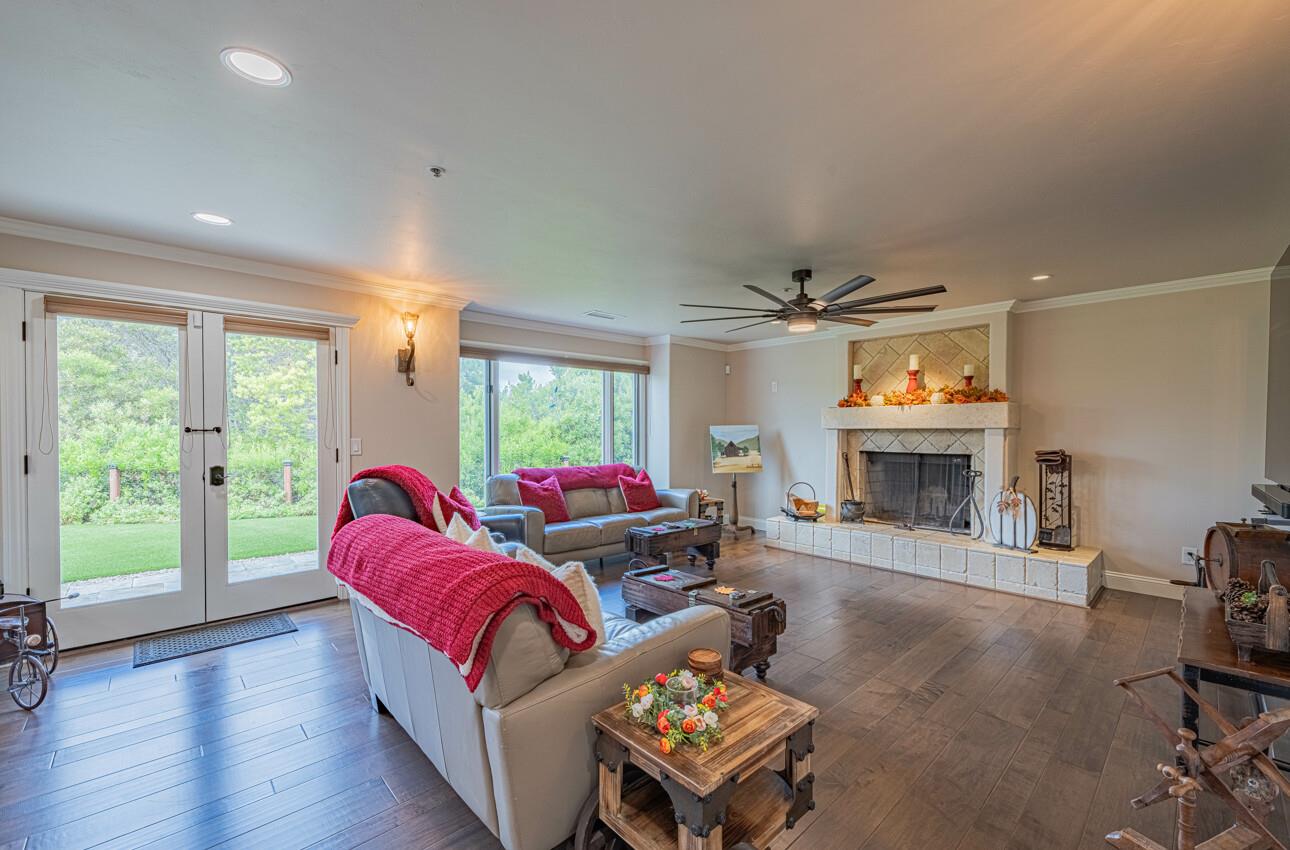 11394 Saddle Road Monterey, CA 93940 - Photo 13 of 85