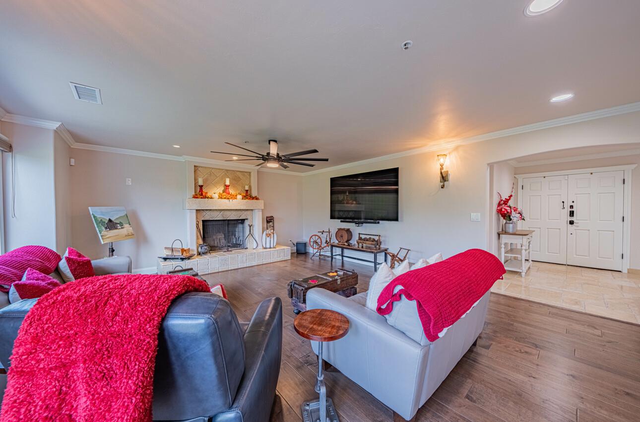 11394 Saddle Road Monterey, CA 93940 - Photo 14 of 85