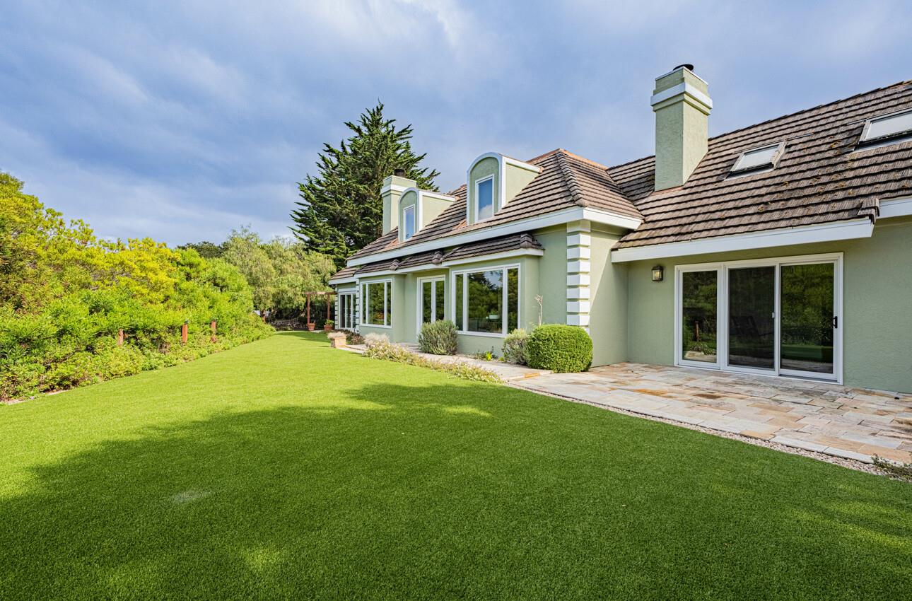 11394 Saddle Road Monterey, CA 93940 - Photo 19 of 85