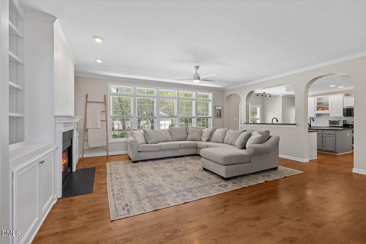 2817 Crystal Oaks Lane Raleigh, NC 27614 - Photo 10 of 41