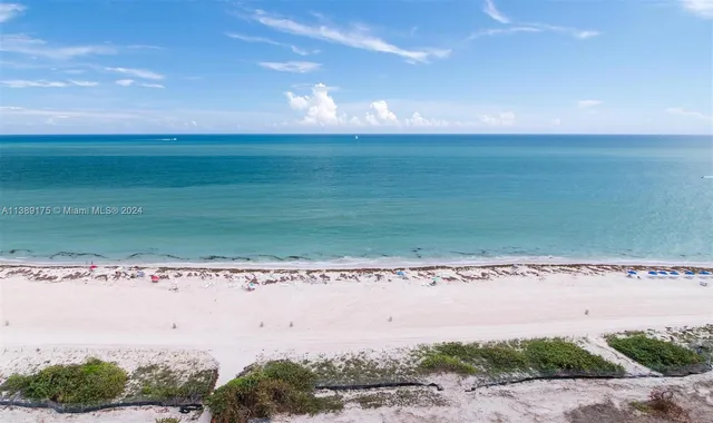 $5,000 | 5601 Collins Avenue, Unit 1204, Miami Beach, FL 33140