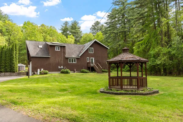$925,000 | 14 William Drive, Pelham, NH 03076