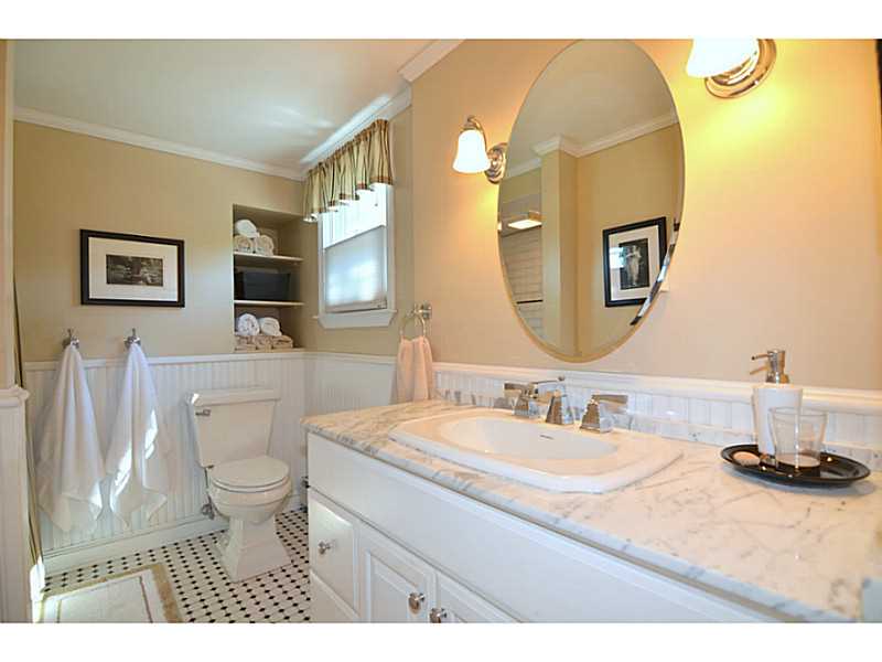 138 Edgehill Road Warwick, RI 02889 - Photo 15 of 25 Master Bath/Spa.