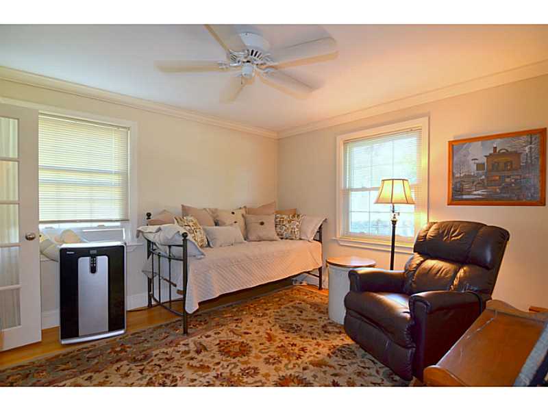 138 Edgehill Road Warwick, RI 02889 - Photo 17 of 25 Bedroom.