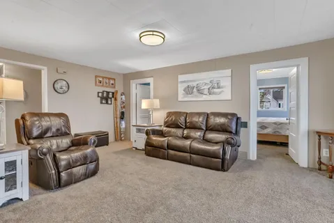 $885,000 | 223 Lake Avenue South, Spicer, MN 56288