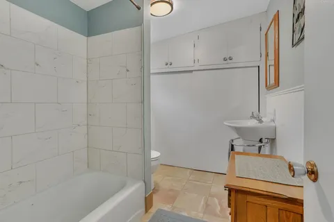 $885,000 | 223 Lake Avenue South, Spicer, MN 56288